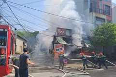 Quảng Bình: Cháy lớn thiêu rụi quán cháo gà ở thành phố Đồng Hới