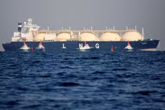Một con tàu chở LNG. (Ảnh: Reuters) 