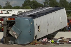 Hiện trường một vụ tai nạn xe buýt. (Nguồn: NBC News) 