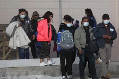 Canada hồi hương 14 phụ nữ và trẻ em bị giam giữ ở Đông Bắc Syria