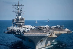 Tàu sân bay chạy bằng năng lượng hạt nhân USS Ronald Reagan của Mỹ tham gia cuộc tập trận Mỹ-Hàn trên vùng biển phía Đông Hàn Quốc, ngày 29/9/2022. (Ảnh: AFP/TTXVN) 