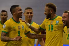 Neymar (số 10) chia vui cùng các đòng đội. (Nguồn: AFP)