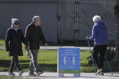 Tăng trưởng dân số Canada lần đầu tiên vượt 1 triệu người/năm