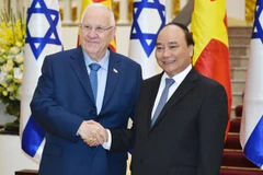 Thủ tướng Nguyễn Xuân Phúc và Tổng thống Israel Reuven R.Rivlin. (Nguồn: VGP News)