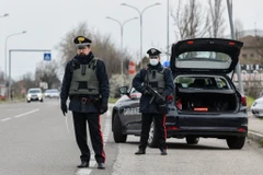 Cảnh sát tuần tra tại Ostia, Italy. (Ảnh minh họa: AFP/TTXVN)