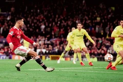 Solskjaer ca ngợi Ronaldo hết lời sau khi "từ cõi chết trở về"