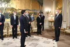 Tổng thống Tunisia Kais Saied tiếp một phái đoàn chính thức của Mỹ do Phó Cố vấn An ninh Quốc gia Jonathan Finer dẫn đầu.(Nguồn: Tunisianews)