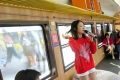 Hành trình di sản là tên chuyến tàu xuất phát từ ga Hà Nội, qua ga Long Biên sang Nhà máy xe lửa Gia Lâm, tuyến tàu sẽ mang đến cho công chúng những góc nhìn mới lạ, độc đáo về Hà Nội.