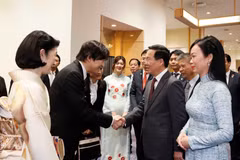 Chủ tịch nước Võ Văn Thưởng và Phu nhân cùng Hoàng Thái tử Akishino và Công nương tại Lễ kỷ niệm 50 năm thiết lập quan hệ ngoại giao Việt Nam-Nhật Bản. (Ảnh: Thống Nhất/TTXVN)