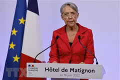 Thủ tướng Pháp Elisabeth Borne. (Ảnh: AFP/TTXVN) 