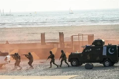 Tấn công khủng bố căn cứ quân sự Pakistan, nhiều binh sỹ bị thiệt mạng