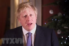 Thủ tướng Anh Boris Johnson phát biểu tại London. (Ảnh: AFP/TTXVN) 