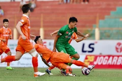 hai đội chia nhau mỗi đội 1 điểm trong một trận đấu sôi động.