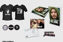 Đồ lưu niệm về Trần Lập và Bức Tường. (Ảnh: BTC) 