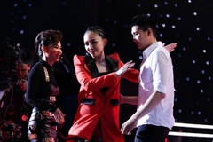 Thu Minh bật khóc khi học trò được Tóc Tiên cứu vào phút cuối... (Ảnh: CTS) 