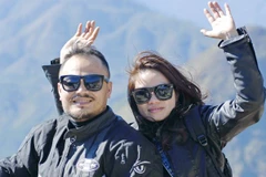 Chị Hoa và Trần Lập là bạn học chung trường Kinh tế, cả hai đều có sở thích về xe phân khối lớn và chinh phục các cung đường. (Ảnh: Nhân vật cung cấp)