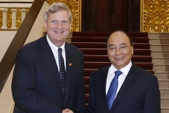 Thủ tướng Nguyễn Xuân Phúc tiếp ông Tom Vilsack , Bộ trưởng Bộ Nông nghiệp Hoa Kỳ. (Ảnh: Thống Nhất/TTXVN)
