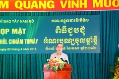 Chủ tịch Ủy ban Trung ương MTTQ Việt Nam Nguyễn Thiện Nhân phát biểu tại buổi họp mặt. (Ảnh: Ngọc Thiện/TTXVN)