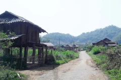 Một góc ở điểm tái định cư bản Quỳnh Sơn, xã Yên Sơn (Yên Châu, Sơn La). (Ảnh: Nguyễn Cường/TTXVN)