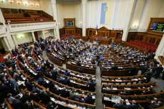 Toàn cảnh một phiên họp Quốc hội Ukraine. (Nguồn: EPA/TTXVN)