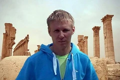 Phi công Filipov, người đã anh dũng chiến đấu và hy sinh khi bị khủng bố bao vây. (Nguồn: Daily Mail)