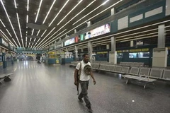 Bên trong sân bay Tripoli. (Nguồn: Reuters)