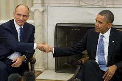 Tổng thống Mỹ Barack Obama (phải) có cuộc gặp với Thủ tướng Italy Enrico Letta (trái). (Nguồn: AFP/TTXVN)