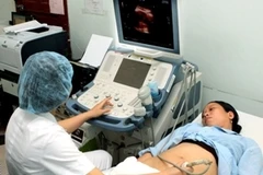 Kiểm tra sức khỏe cho thai phụ. Ảnh minh họa. (Nguồn: TTXVN)