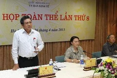 Chủ nhiệm Ủy ban Kinh tế của Quốc hội Nguyễn Văn Giàu phát biểu khai mạc phiên họp. (Ảnh: Phương Hoa/ TTXVN)