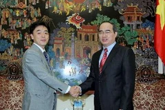 Phó Thủ tướng Nguyễn Thiện Nhân tiếp Trưởng Văn phòng Đại diện JICA tại Việt Nam, ông Mori Mutsuya. (Ảnh: An Đăng/TTXVN)
