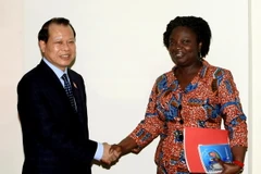 Phó Thủ tướng Vũ Văn Ninh tiếp Giám đốc WB tại Việt Nam Victoria Kwakwa. (Ảnh: Phạm Kiên/TTXVN)