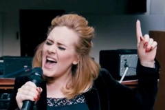 Nữ ca sỹ Adele trong MV "When We Were Young." (Nguồn: independent.co.uk)