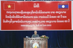 Ông Anouphap Tounalom, Bí thư Thành ủy Vientiane phát biểu. (Ảnh: Phạm Kiên/TTXVN)