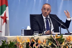 Ông Noureddine Bedoui khi còn là Bộ trưởng Nội vụ Algeria tháng 11 năm 2017. (Nguồn: AFP)