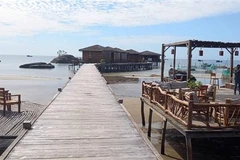 Công trình xây dựng trái phép trên địa bàn xã Hàm Ninh, thành phố Phú Quốc. (Ảnh: TTXVN phát)