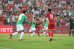 Các cầu thủ U23 Indonesia thi đấu quyết liệt trong trận gặp U23 Việt Nam nhưng vẫn để thua 0-3. (Ảnh: Hoàng Linh/TXVN)