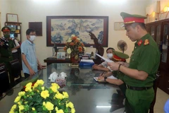 Ông Đỗ Đức Lưu, Giám đốc Trung tâm Kiểm soát bệnh tật tỉnh Nam Định bị khởi tố, bắt tạm giam 4 tháng về tội vi phạm quy định đấu thầu gây hậu quả nghiêm trọng. (Ảnh: Văn Đạt/TXVN)