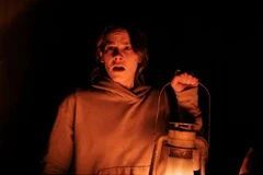 Diễn viên Sosie Bacon trong phim "Smile". (Nguồn: azcentral.com)