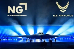 Máy bay ném bom tàng hình B-21 Raider, máy bay ném bom thế hệ thứ sáu của Lực lượng Không quân Hoa Kỳ, được ra mắt tại Căn cứ Không quân Edwards, California vào ngày 2/12/2022. (Nguồn: Getty Images)