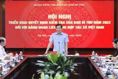 Bí thư Trung ương Đảng, Phó Thủ tướng Chính phủ Lê Minh Khái, Trưởng đoàn kiểm tra 544 chủ trì hội nghị. (Ảnh: An Đăng/TTXVN)