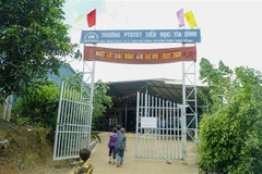 Điểm trường Phổ thông dân tộc bán trú-Tiểu học Tìa Dình, xã Tìa Dình, huyện Điện Biên Đông, tỉnh Điện Biên thiếu thốn về cơ sở vật chất. (Ảnh: Xuân Tư/TTXVN)