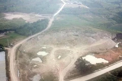 Một khu vực bị khai thác khoáng sản trái phép ở thôn Bokabang, xã Tu Tra, huyện Đơn Dương, Lâm Đồng. (Ảnh minh họa: TTXVN)