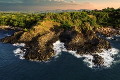 Di tích quốc gia đặc biệt Gành đá đĩa, huyện Tuy An, Phú Yên. (Ảnh: Châu Đạo Cường/TTXVN phát)