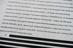 Các tài liệu thu thập được trong quá trình khám xét dinh thự Mar-a-Lago của cựu Tổng thống Mỹ Donald Trump ở Palm Beach, Florida (Mỹ) ngày 26/8/2022. (Ảnh: THX/TTXVN)