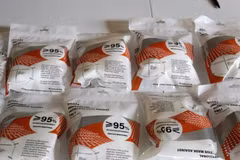 Khẩu trang xuất xứ từ Trung Quốc. (Nguồn: AP)
