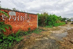 Một thửa đất nông nghiệp được phân lô bán nền ở quận Ninh Kiều, Cần Thơ. (Ảnh minh họa: Thanh Liêm/TTXVN)