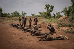 Binh sỹ quân đội Benin triển khai tại khu vực biên giới với Burkina Faso. (Nguồn: The New York Times)