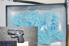 Tang vật bị lực lượng chức năng thu giữ tại hiện trường. (Ảnh: TTXVN phát)