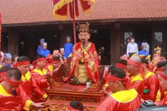 Lễ rước tượng Đức Thánh Trần Hưng Đạo về đình Yên Giang. (Ảnh: Đức Hiếu/TTXVN)