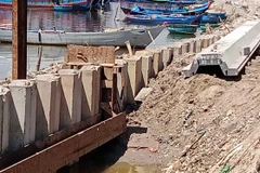 Một đoạn kè âu thuyền An Hòa vừa thi công xong. (Ảnh: Đoàn Hữu Trung/TTXVN)